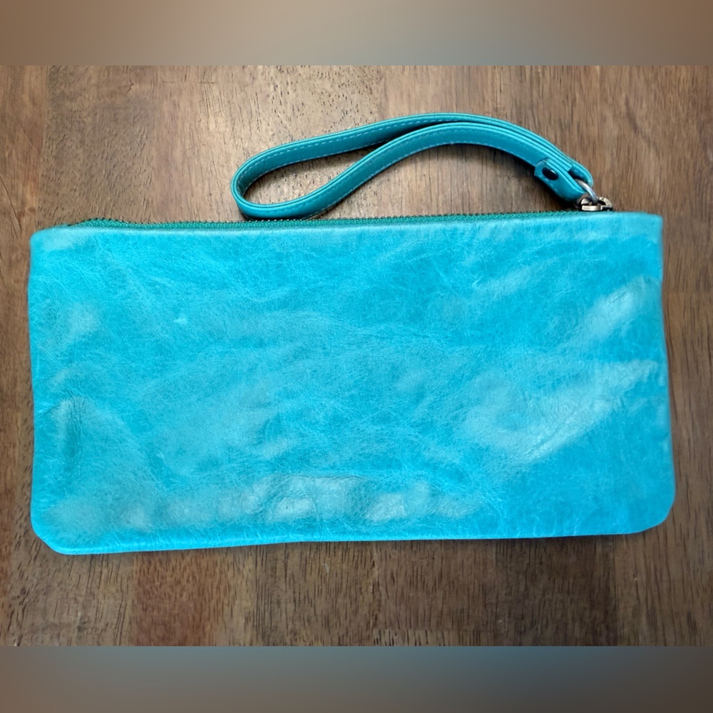 Rough & Tumble Clutch-Limited